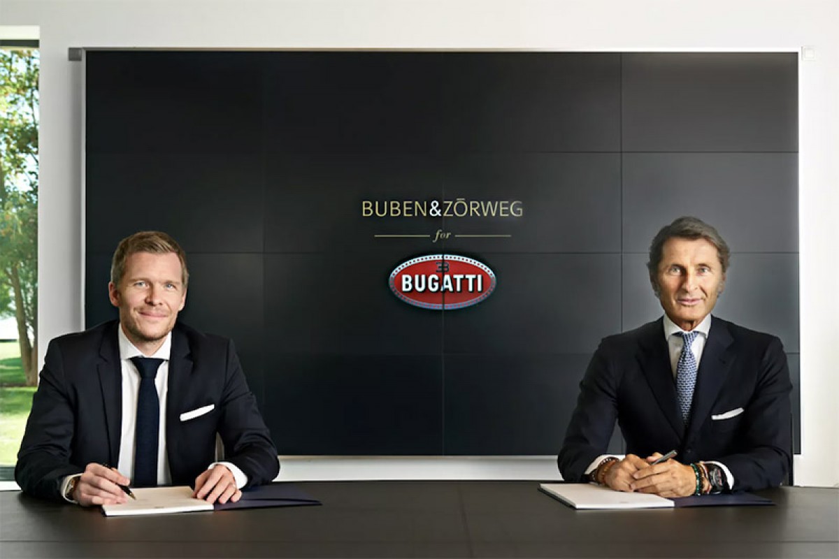Buben&Zorweg總裁 Florian vom Bruch 與 Bugatti董事長 Stephan Winkelmann 於Bugatti 品牌總部法國莫爾塞姆(Molsheim)正式達成了雙方全新的長期夥伴關係!(左為Florian vom Bruch、右為Stephan Winkelmann)。