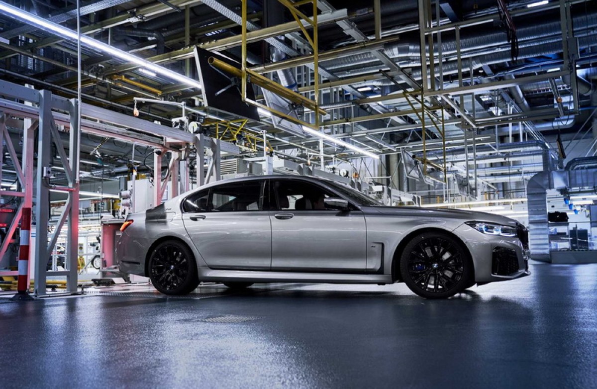 M760i Engine BMW V12引擎的最終篇章,M760i xDrive限量12部典藏經典! | 汽車鑑賞 | NOWnews今日新聞