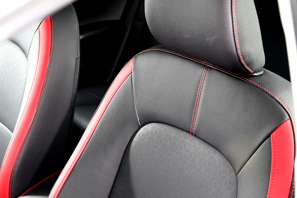 Picanto Latte Edition配備GT-Line雙色透氣皮椅。