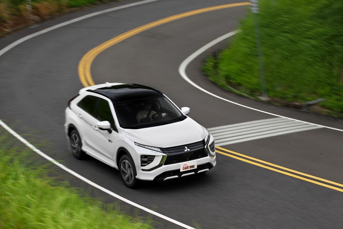 整體加速沒有猛烈的表現,但其實在不知不覺中就已衝至高速。