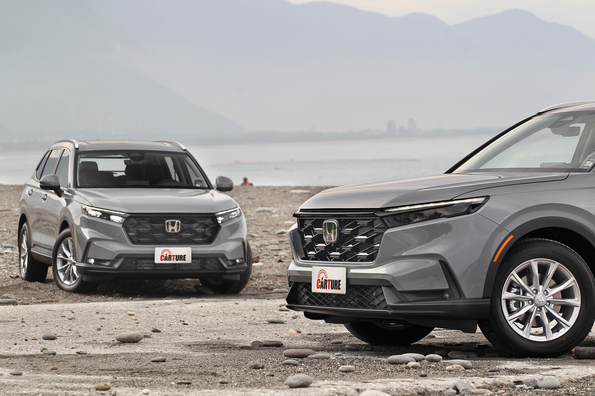 水箱護罩變得寬大方正,也帶來更大器的視覺效果。