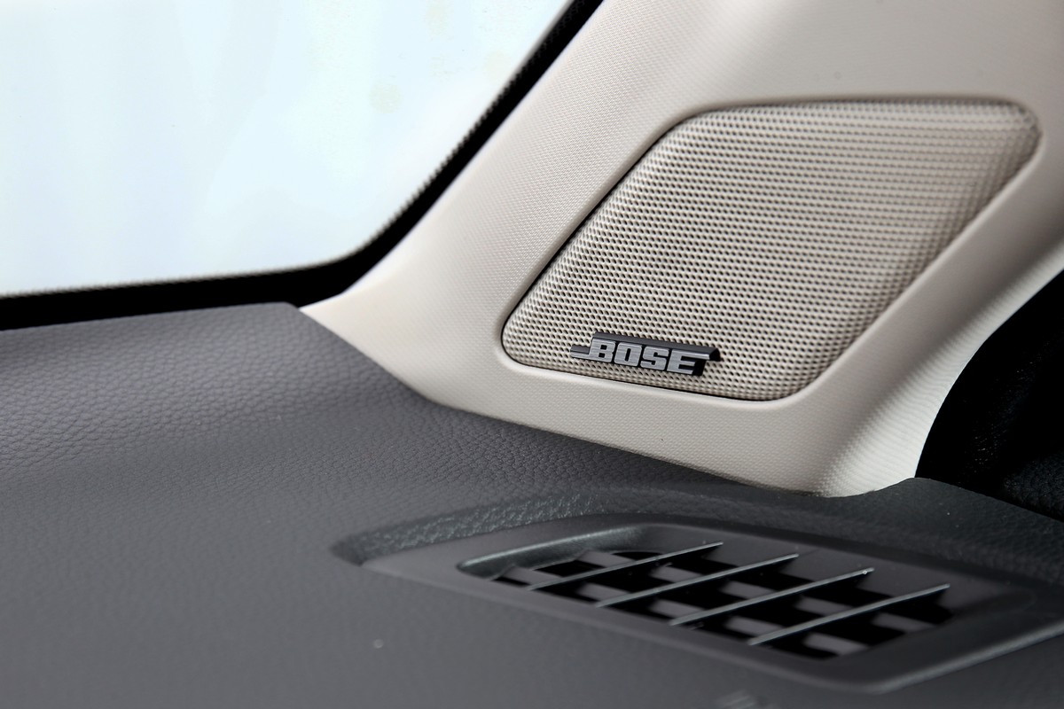 Prestige車型配備12支Bose揚聲器。