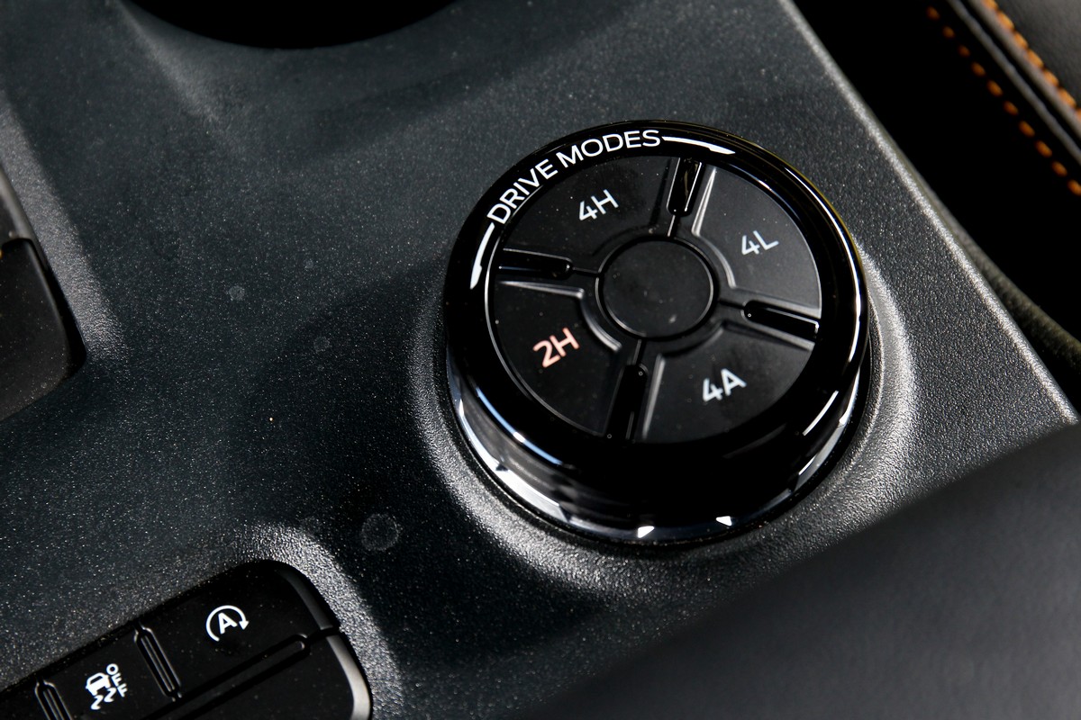 Ranger Wildtrak除Part Time 4WD亦有智慧四驅4A與電子式後軸差速器鎖定,搭配越野模式多數崎嶇路況都能征服。