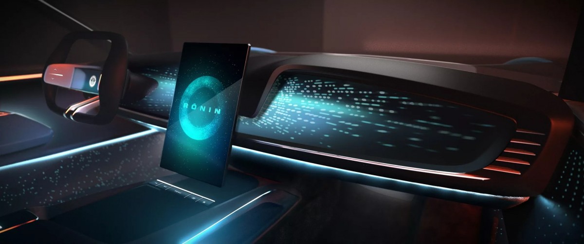 車內鋪陳目前尚未完全公佈,但除了超大螢幕之外,帶有儀表的方向盤也是一大焦點。