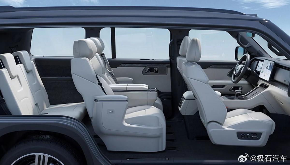 六人座的配置在中央位置也比較高級,預計會是層峰買家的選擇。