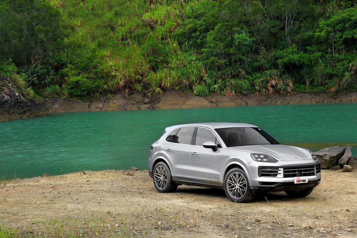 小改Cayenne外觀於保險桿、氣壩等多處有進行微整。