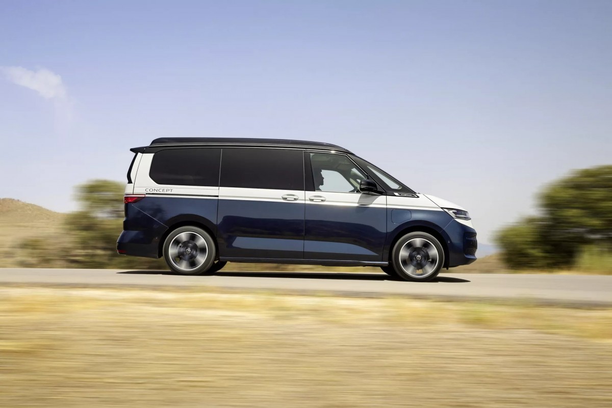 T7整體的空間更大,因此對於內部的設計來說擁有更多空間,基本上整輛車與一般車輛的差異性並不大。