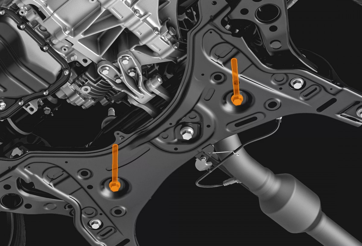 前後底盤的螺栓皆有更換,但有人認為這樣的改變應該很難察覺。