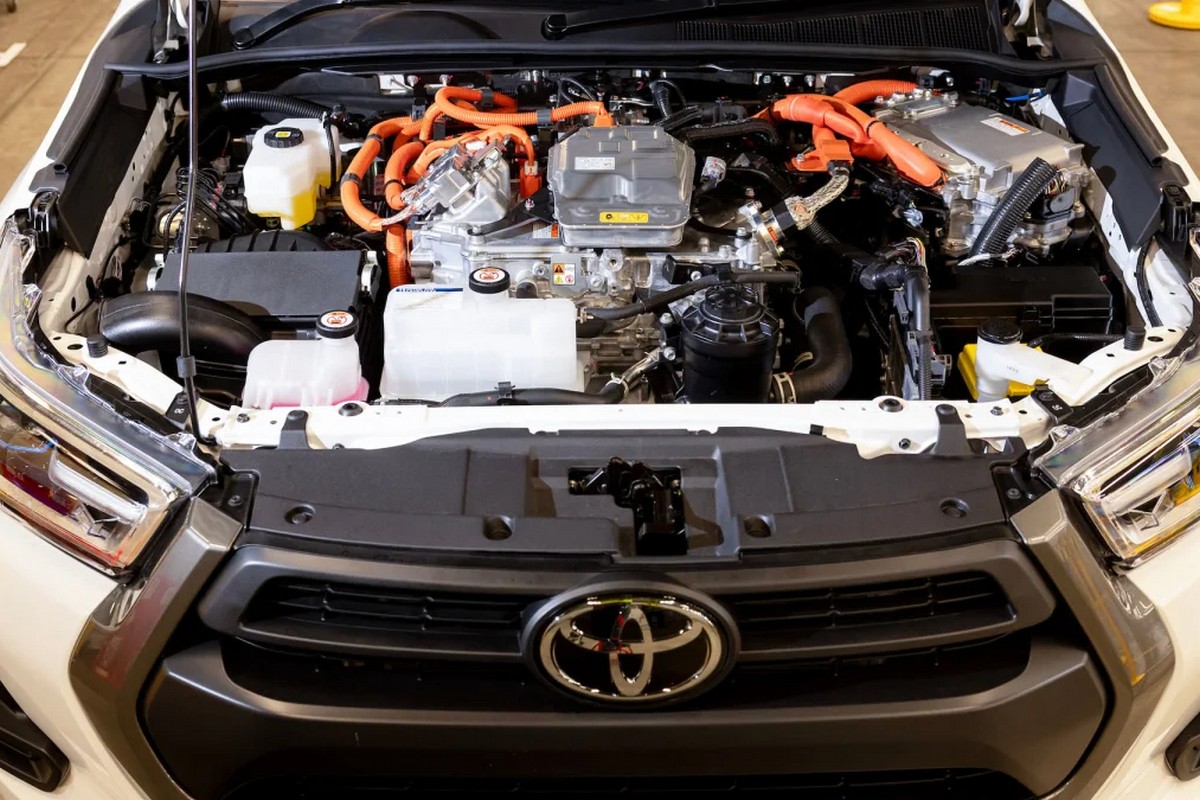 Toyota預計於年底前打造10輛氫動力Hilux並進行各項測試,作為評估是否要進入量產依據。