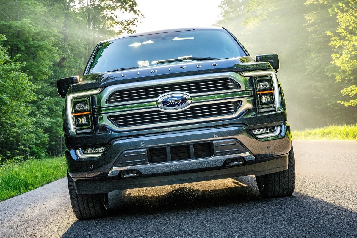 這是先前F-150的廠徽。