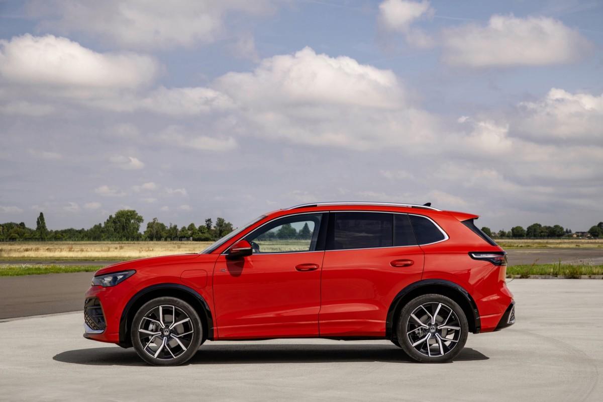 車長增加約3公分,軸距則是2,681mm,但後車廂空間增加了33公升之多。