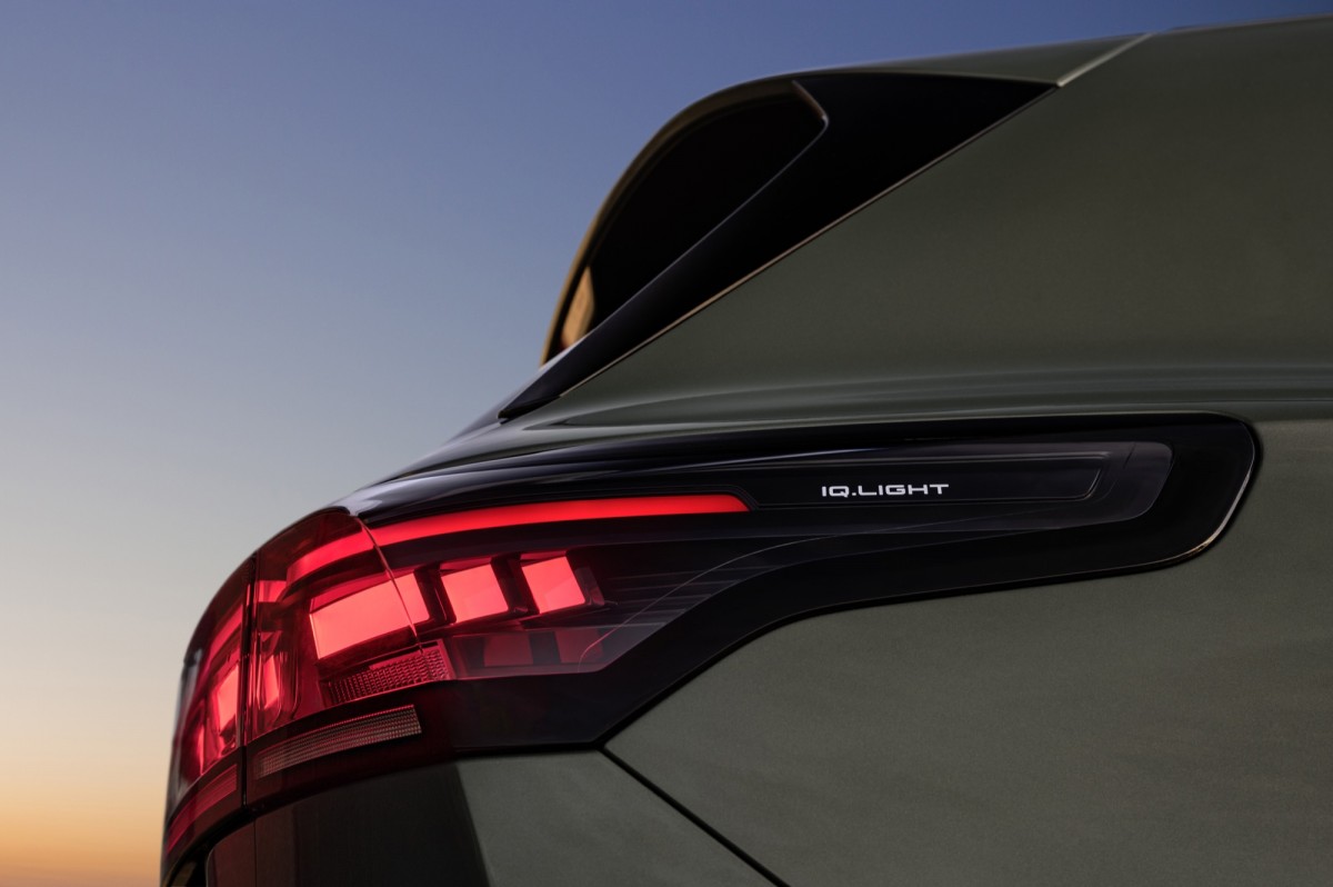 尾燈組造型讓辨識度提高許多,整體質感也增加不少。