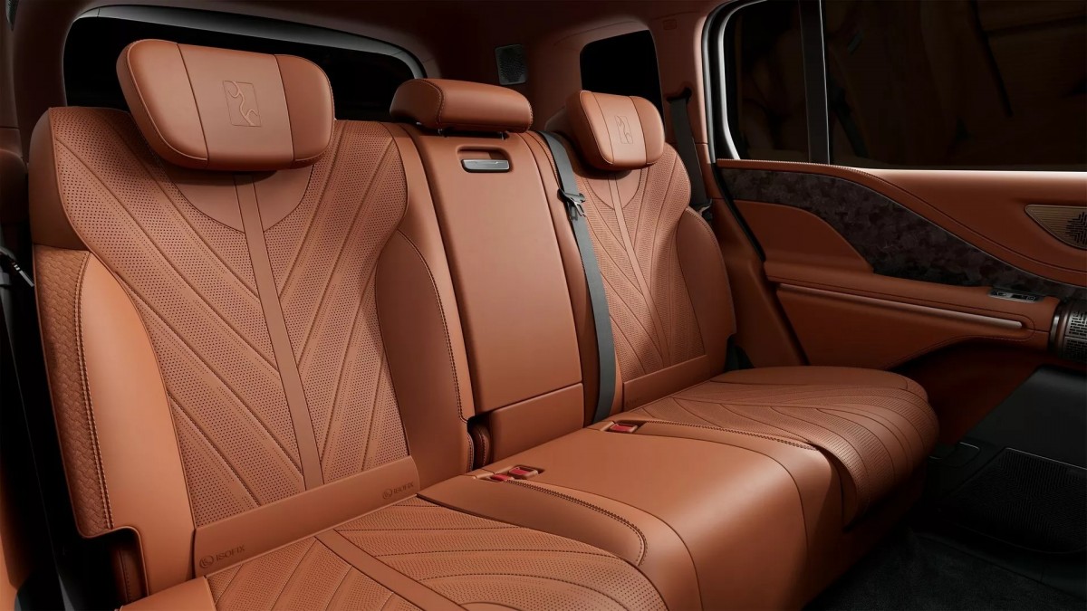 內裝鋪陳相當高級,在中國是高階車款。