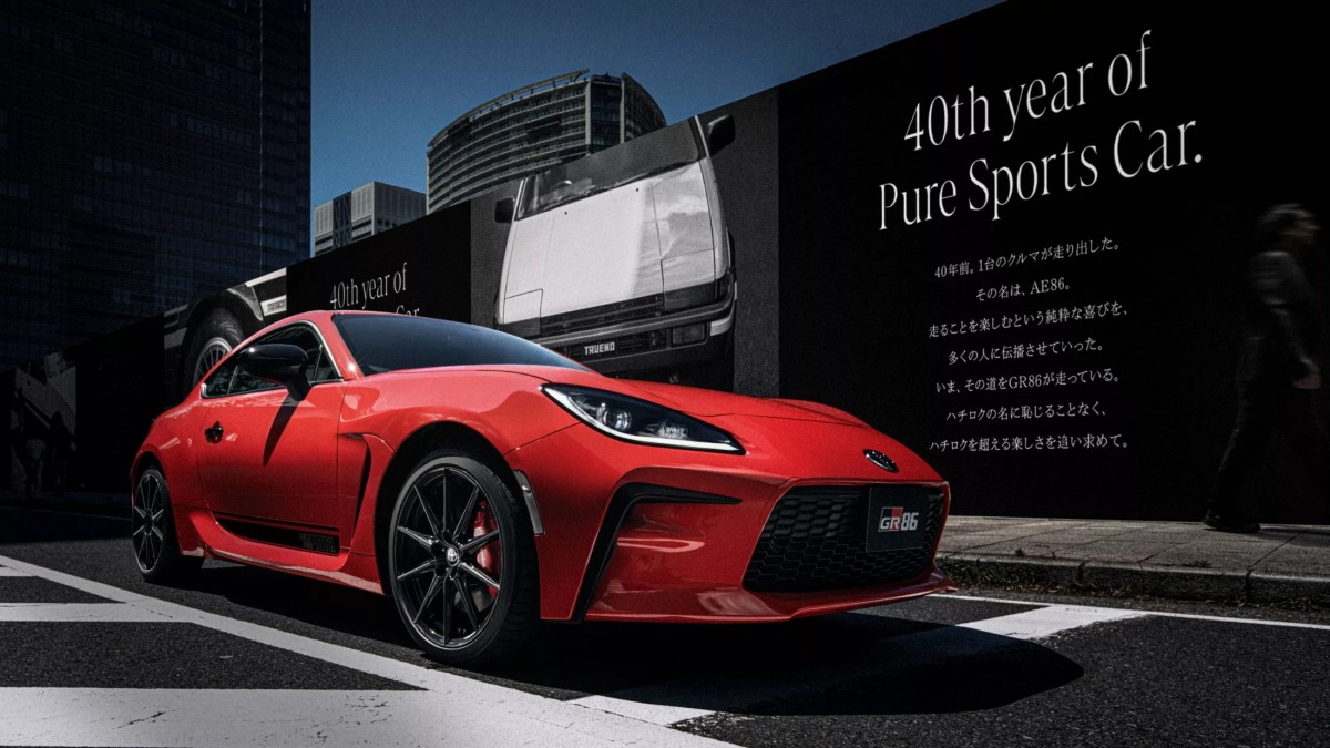 雖然AE86跟GR86幾乎沒有血緣關係,但是86之名太過響亮,推出特別紀念版車型很吸引人。