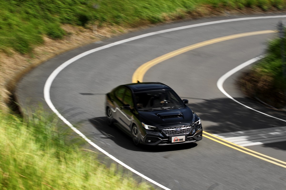 新WRX扭力峰值輸出提前,且湧現後也沒有以往動力突然出現突兀的感受。