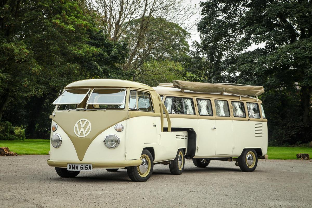 近日Car & Classic網站有一輛T2露營車正在競標。