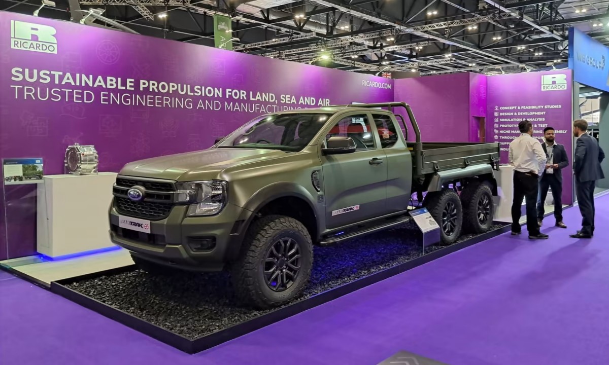 這輛車的改裝汽細節並沒有透露,該改裝廠表示車輛底盤沒有任何更動,車主還是可以回到原廠進行維修。