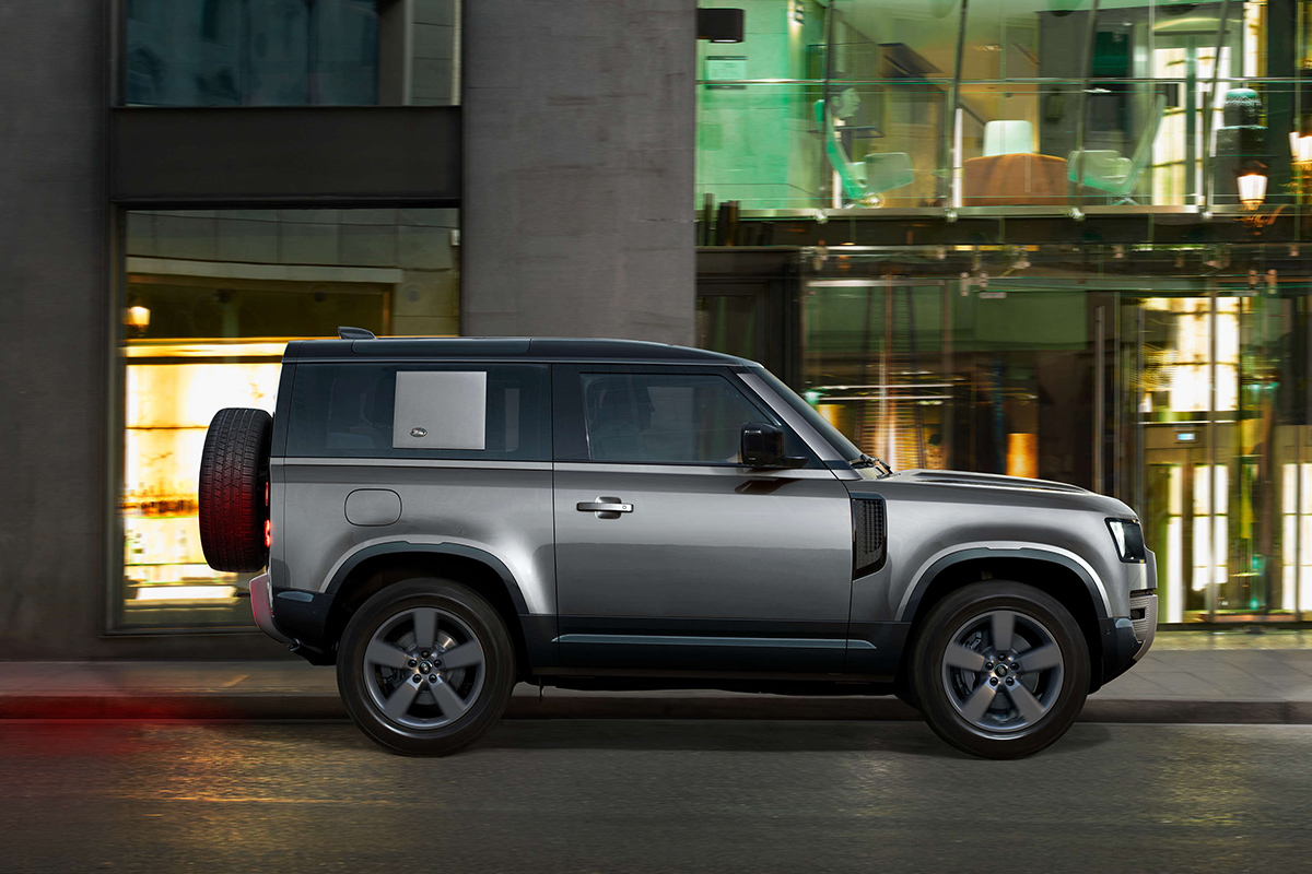 JLR Taiwan宣佈2024年式Defender首波配額即日起開放預售,針對動力與科技配備進行重點升級,為喜愛Defender的車主提供更多元的入主選擇。