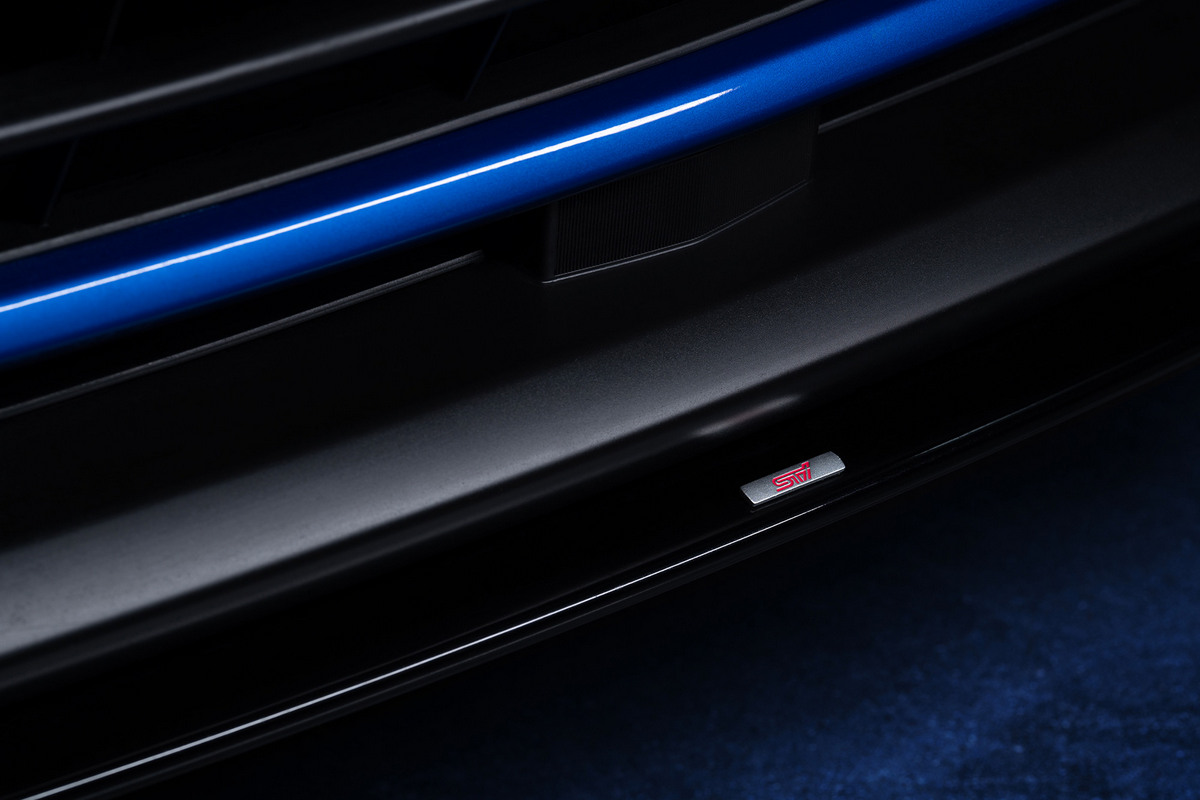 BRZ Touge配備STi下擾流、定風翼、側裙、尾翼等空力套件。