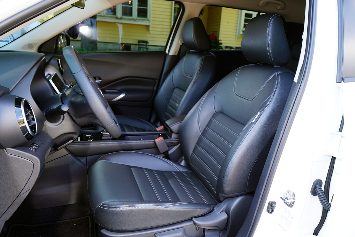 Kicks e-Power配有質感更好的全車真皮3D超體感紓壓座椅。