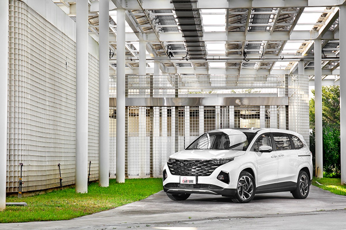 HYUNDAI CUSTIN以更大的車格與豐富的配置席捲市場,售價落在132.9萬元與146.9萬元。