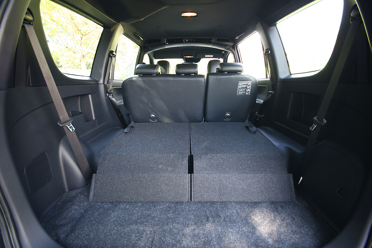 當第3排座椅摺疊後,行李廂仍有寬廣置物空間。