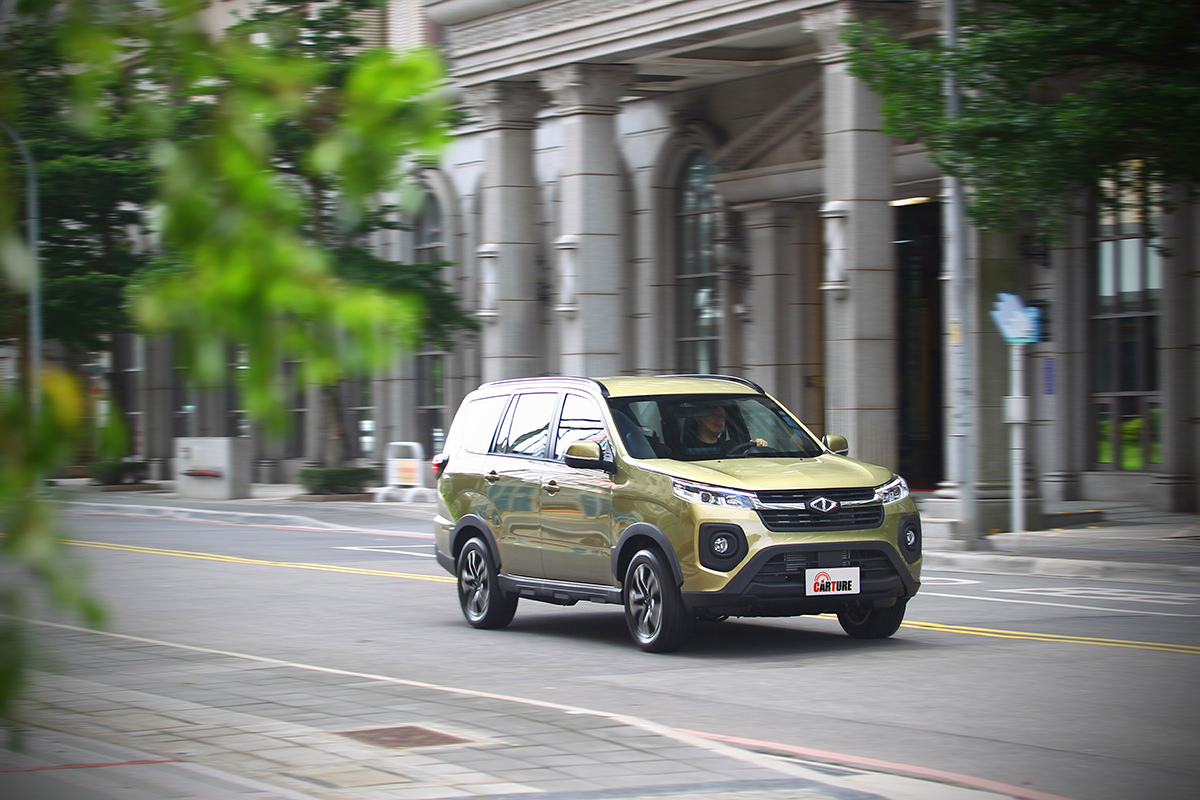 1.5升缸內直噴渦輪增壓引擎可輸出172匹最大馬力與26.4公斤米最大扭力,帶起速度毫不拖泥帶水。