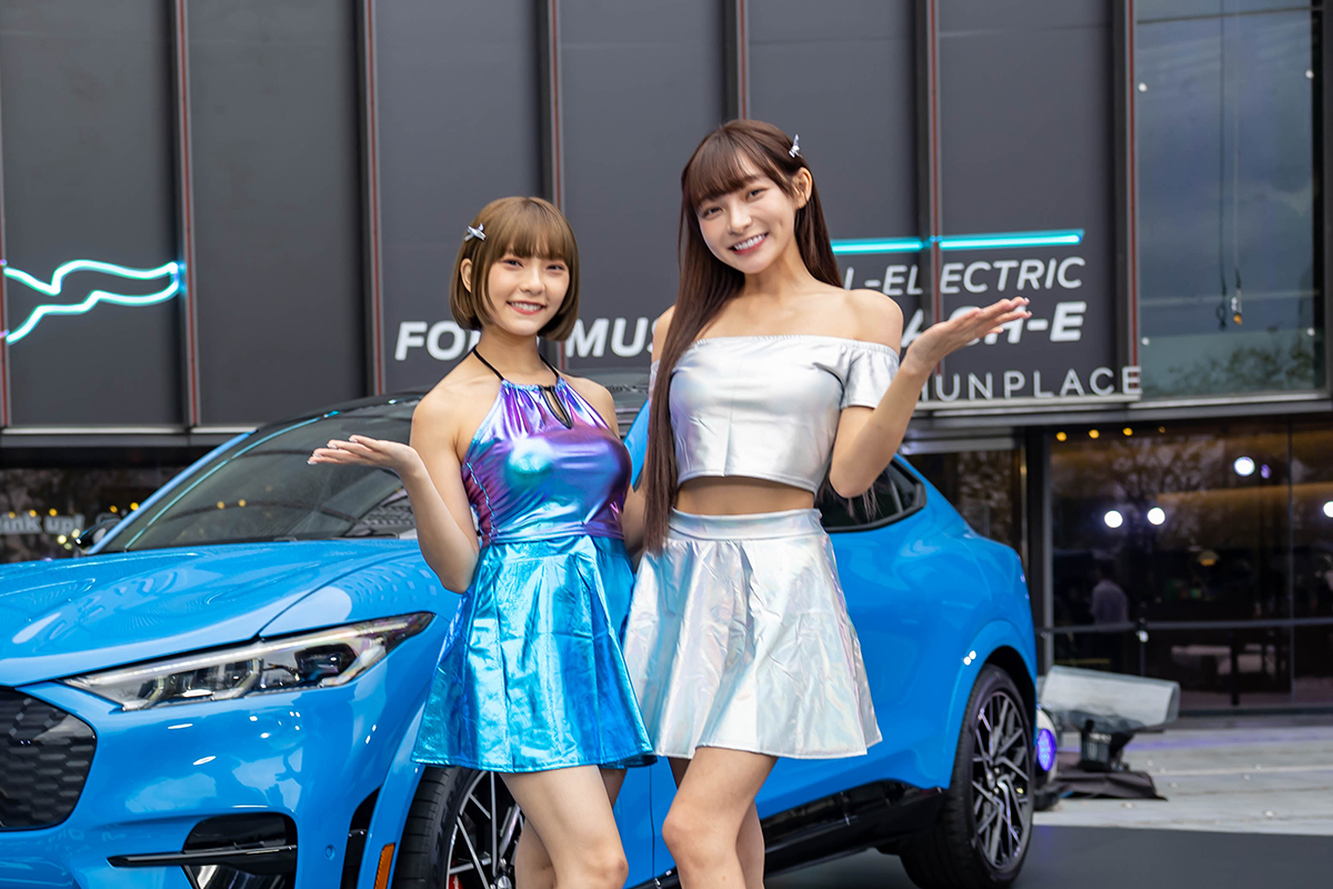 影音/林襄、小龍女霖霖活度主持初體驗獻Ford Mustang Mach-E。(圖:福特六和提供)