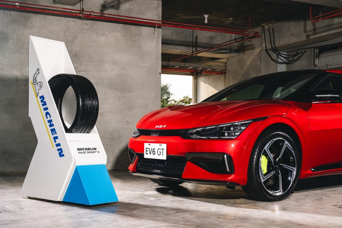 EV6 GT配備米其林PS 4S輪胎。