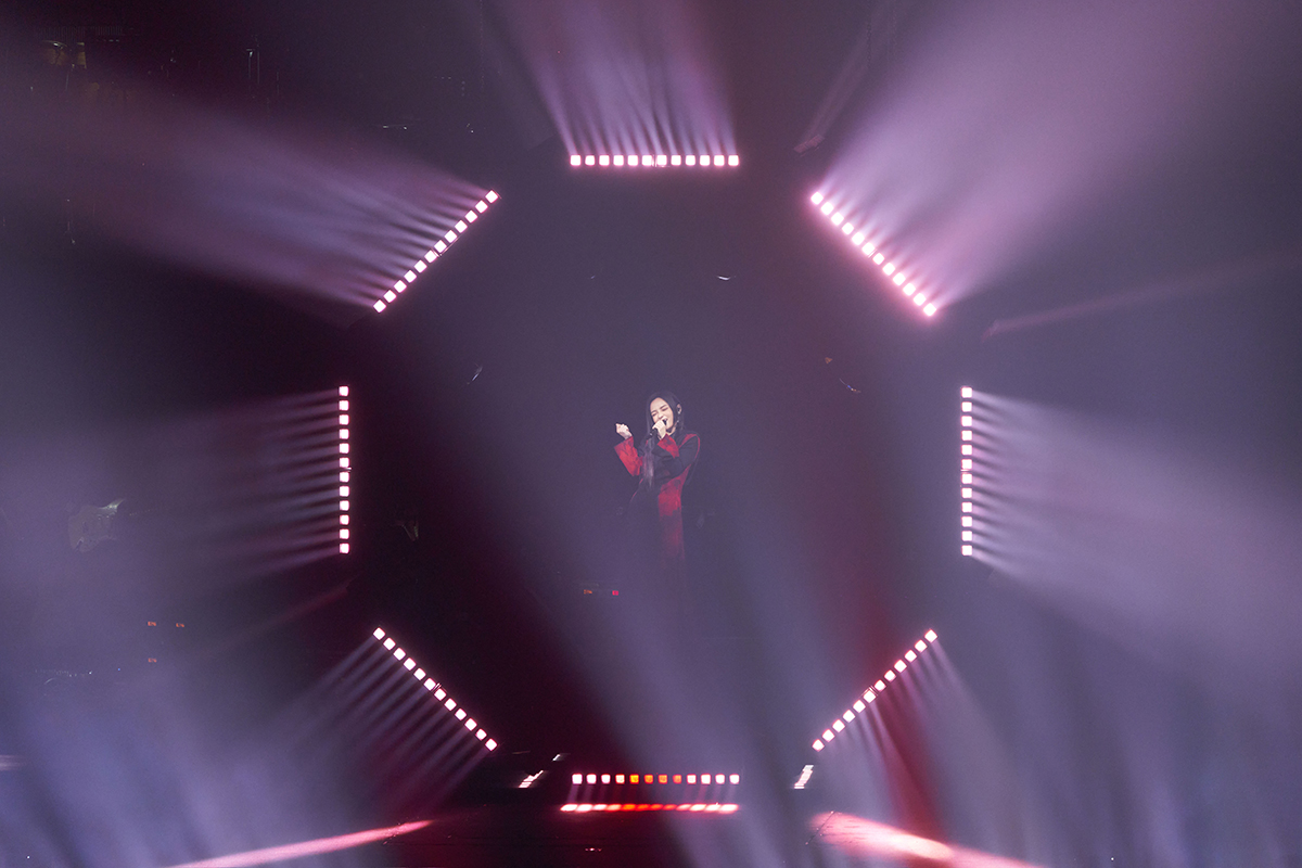 【車勢星聞】極度奢侈的聲光饗宴!Suzuki Swift徐佳瑩「變得有些奢侈的事」巡演台北小巨蛋開唱。(圖:亞神音樂提供)