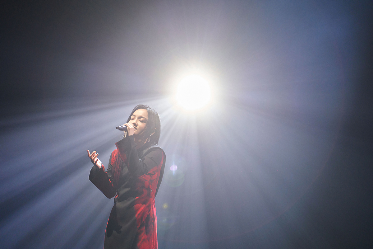 【車勢星聞】極度奢侈的聲光饗宴!Suzuki Swift徐佳瑩「變得有些奢侈的事」巡演台北小巨蛋開唱。(圖:亞神音樂提供)