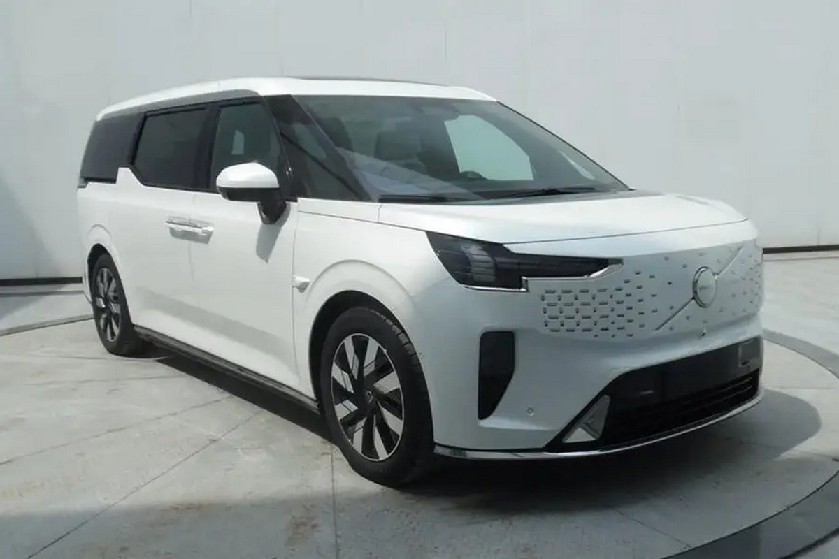 EM90車身尺碼為 5,206mm×2,024mm×1,859mm、軸距3,205mm。