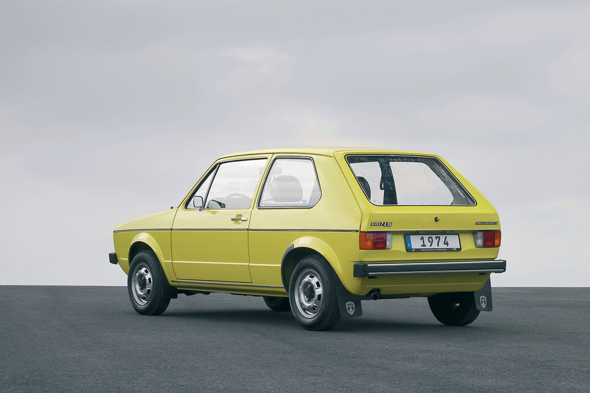 不用說,VW Golf一開始當然也是僅有三門車型。