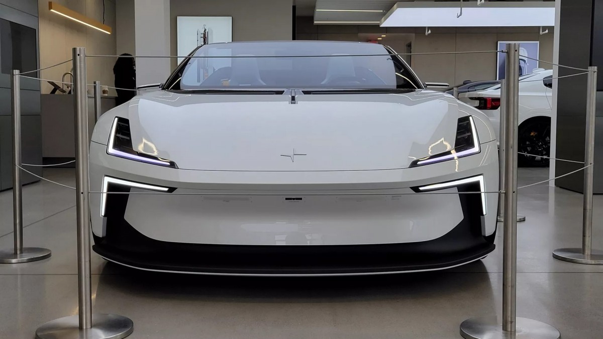 Polestar 6的外觀擁有前衛色彩,雖然目前量產車型尚未推出,要等到2026年才會看到。