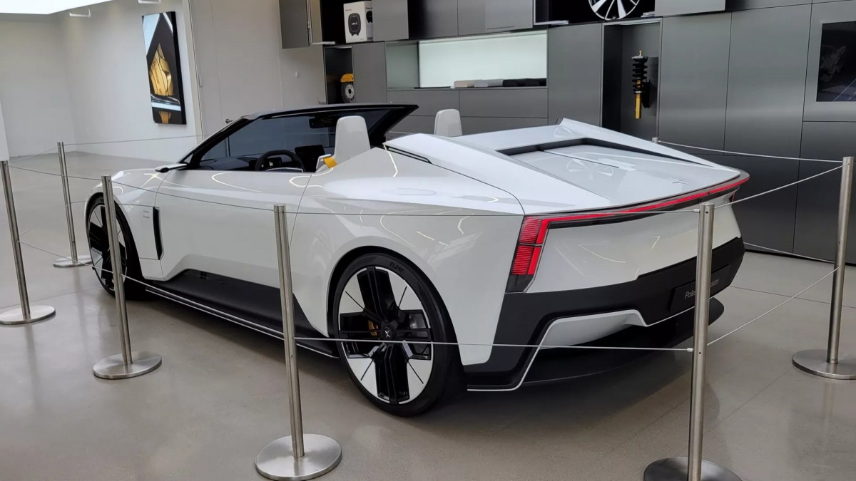 純電敞篷跑車並不多見,而Polestar一開始500輛的限額讓車迷瘋搶。