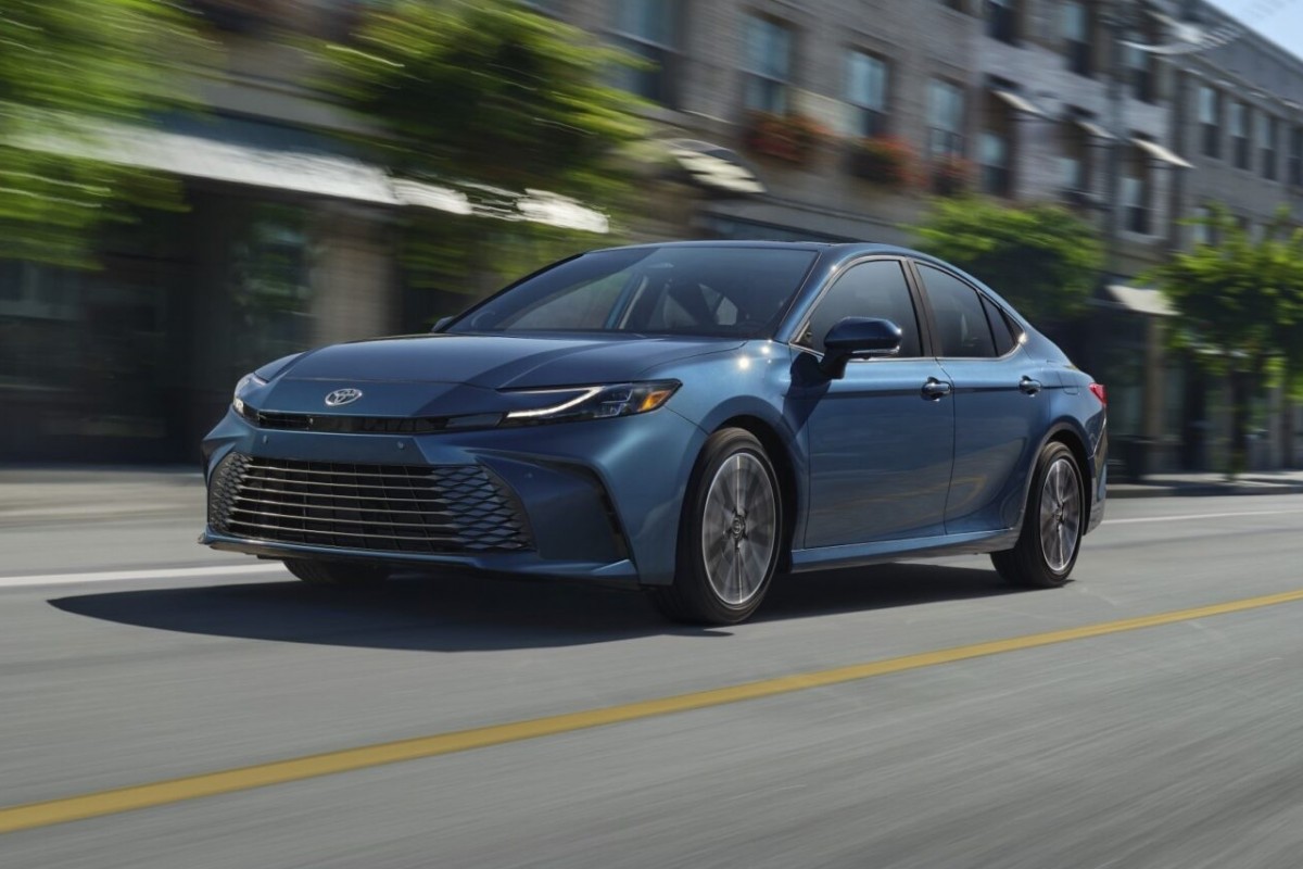 底盤雖然一樣是GA-K,但是懸吊系統經過重新調校,其操控表現更加出色。