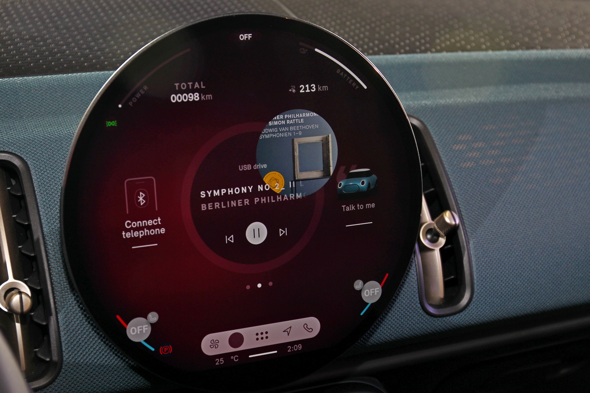 (此介面並非國內版本)