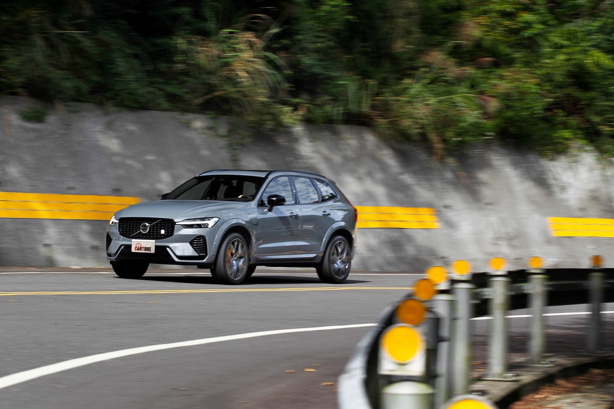 Polestar模式雖帶來強勁加速,但油門踩踏收放間也不會有明顯突兀與頓挫。