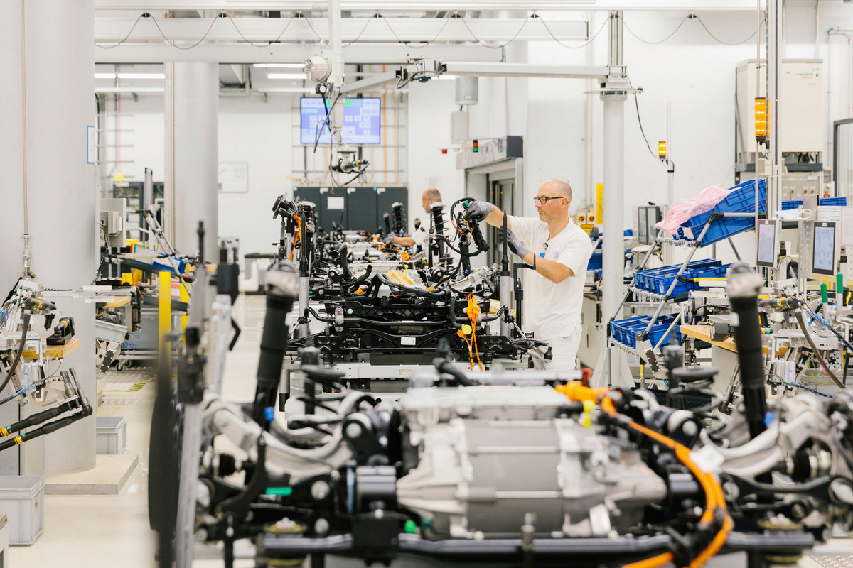 針對成本高 競爭力下滑等問題,Volkswagen將執行節約計畫進行裁員。