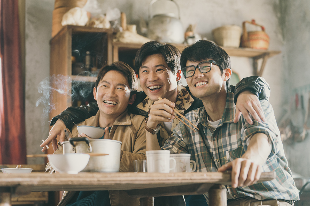 【車勢星聞】《鹽水大飯店》張耀仁、蔡昌憲、黃迪揚上演患難兄弟情。（圖：公視台語台提供） 