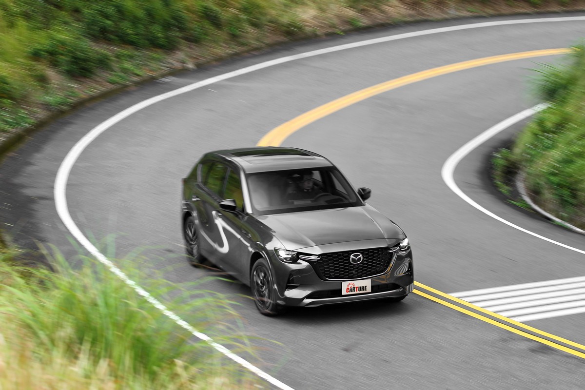 在動態上CX-60 33T AWD Premium Sport擁有更好的操駕感受。