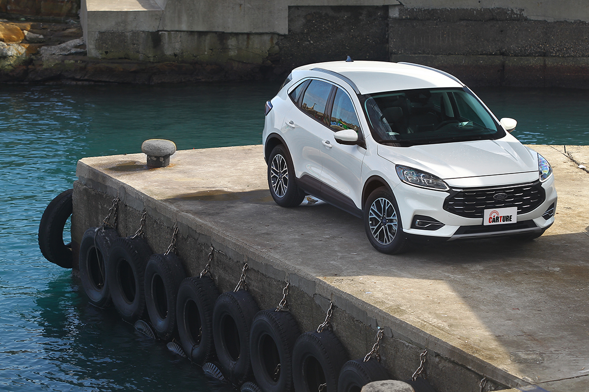 24年式KUGA車系不僅動力與操控討喜且配備齊全,作為長期試駕的主角似乎是個好主意。