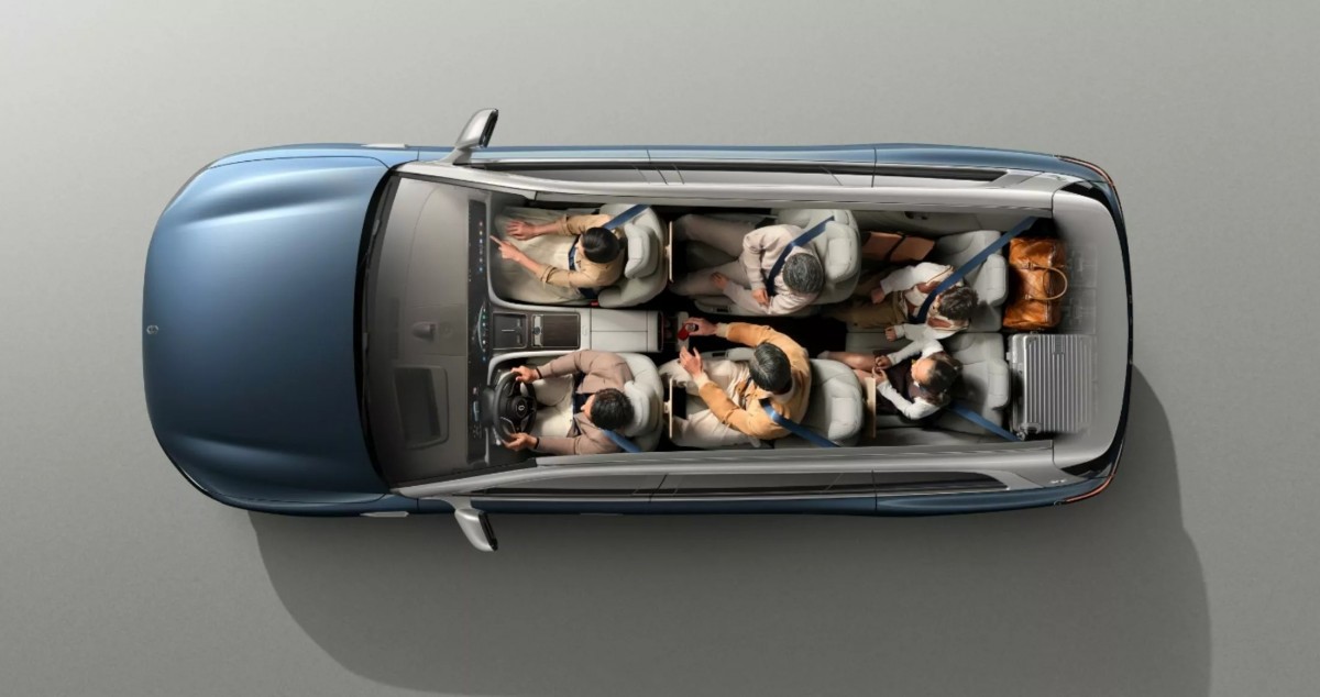 車輛座位配置非常多元,全家三代同堂出遊也非常適合。