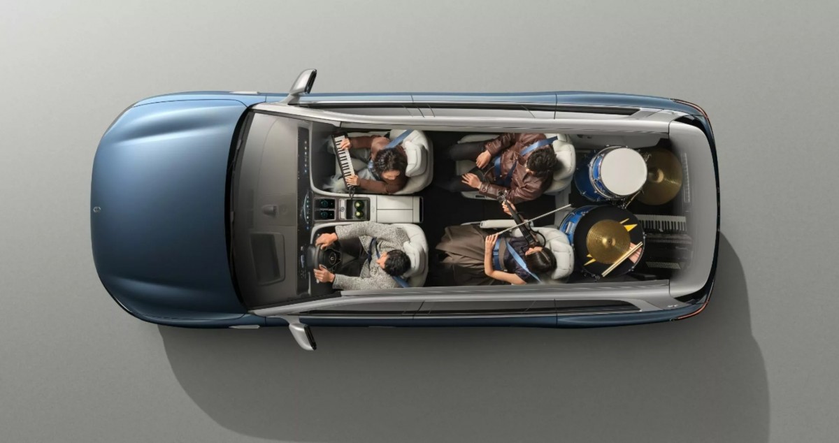 後座傾倒之後要乘載物品也非常容易。