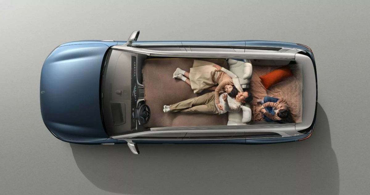 甚至還可以變成一個車床空間,露營族可以相當愜意出遊。