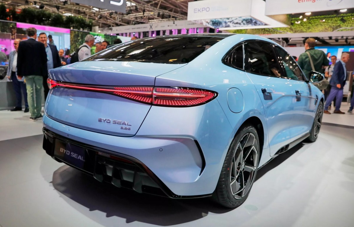 比亞迪的成長在近五年來非常恐怖,這也讓他們在2023年成為電動車銷售、製造冠軍。