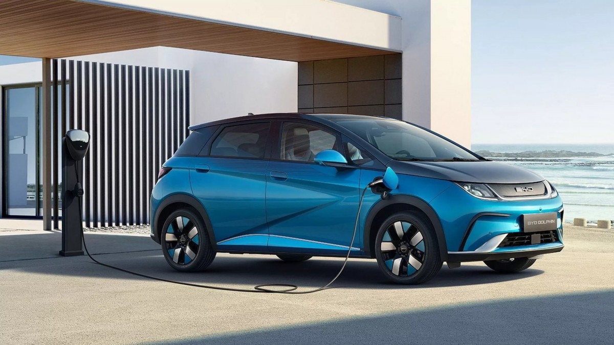 雖然中國品牌崛起當中,不過會有這麼多車輛出口很大部分是其他品牌造就的結果,不過像是比亞迪也積極到墨西哥設廠,希望更多地方可以擁有中國品牌的車輛。