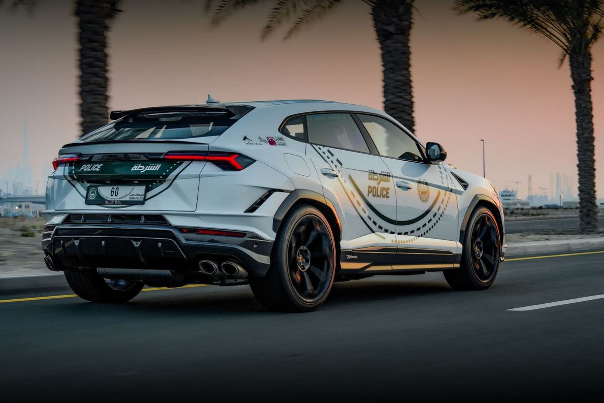 Urus Performante具有666hp最大馬力與305km/h極速。