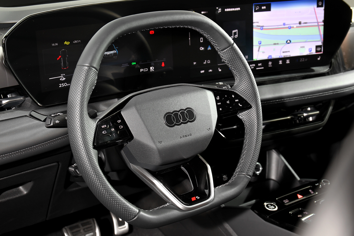 兼容並蓄的美學設計及優雅細緻的座艙用料,也讓Audi Q6 e-tron成為引人垂涎的次世代純電載具。