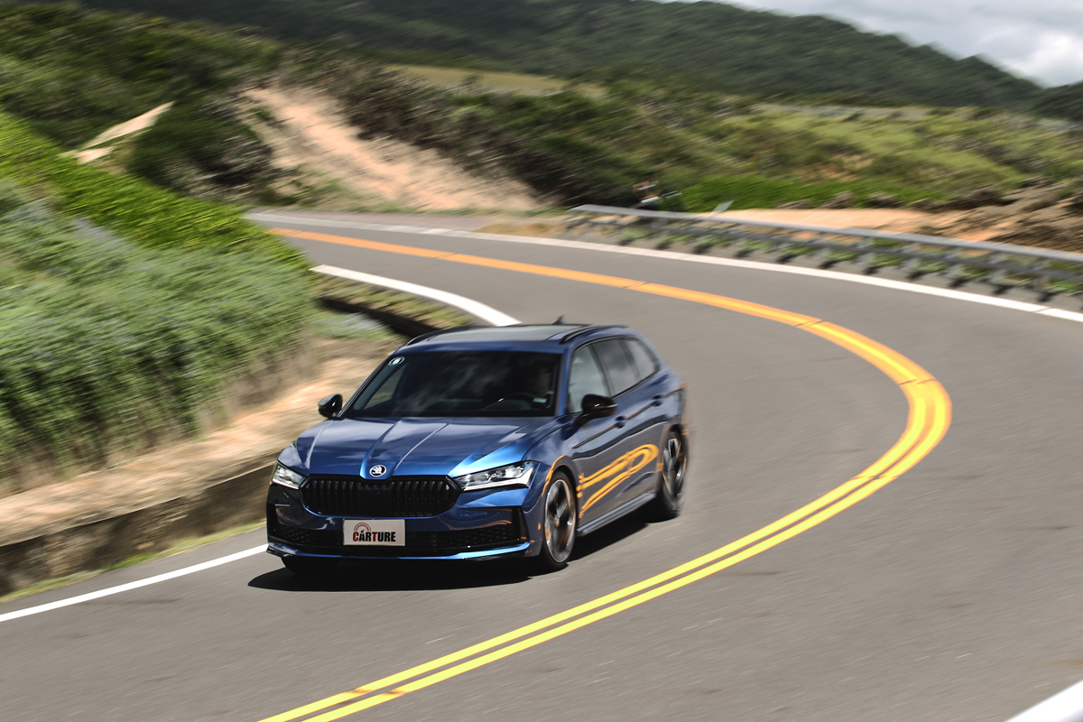 Superb Combi SportPlus搭載的2.0升渦輪引擎具有265hp/40.8kgm最大輸出。